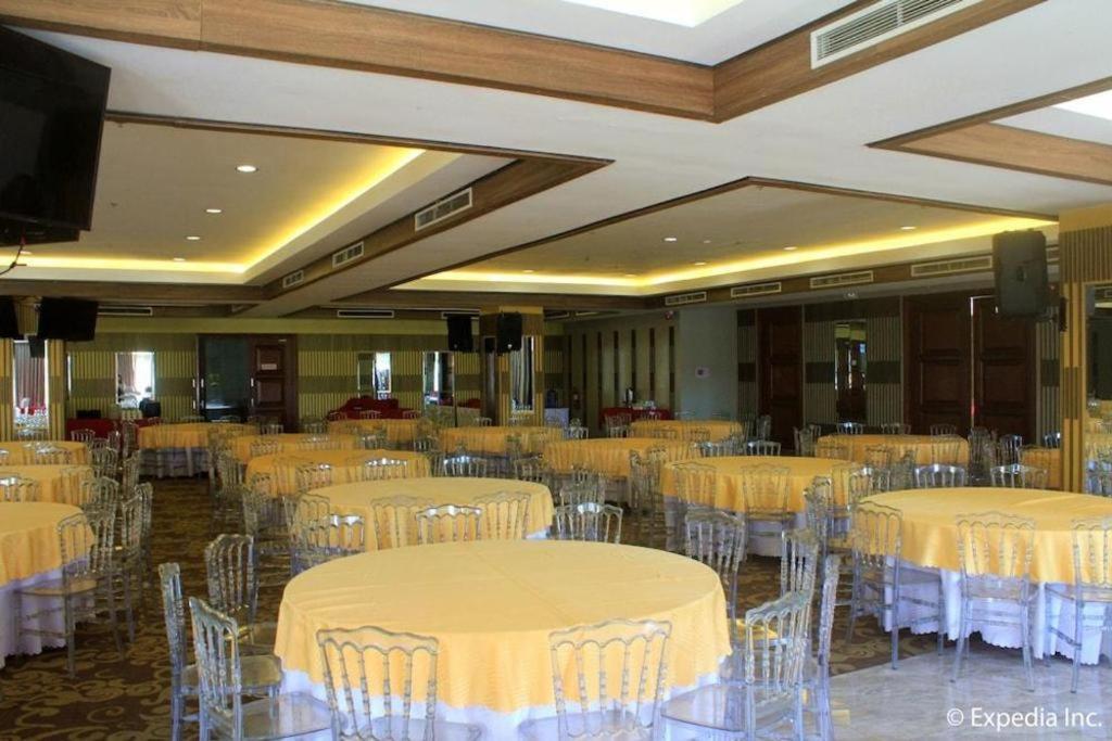 Newtown Plaza Hotel Baguio City Exterior photo