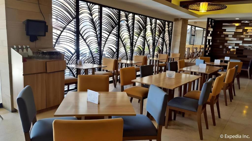 Newtown Plaza Hotel Baguio City Exterior photo